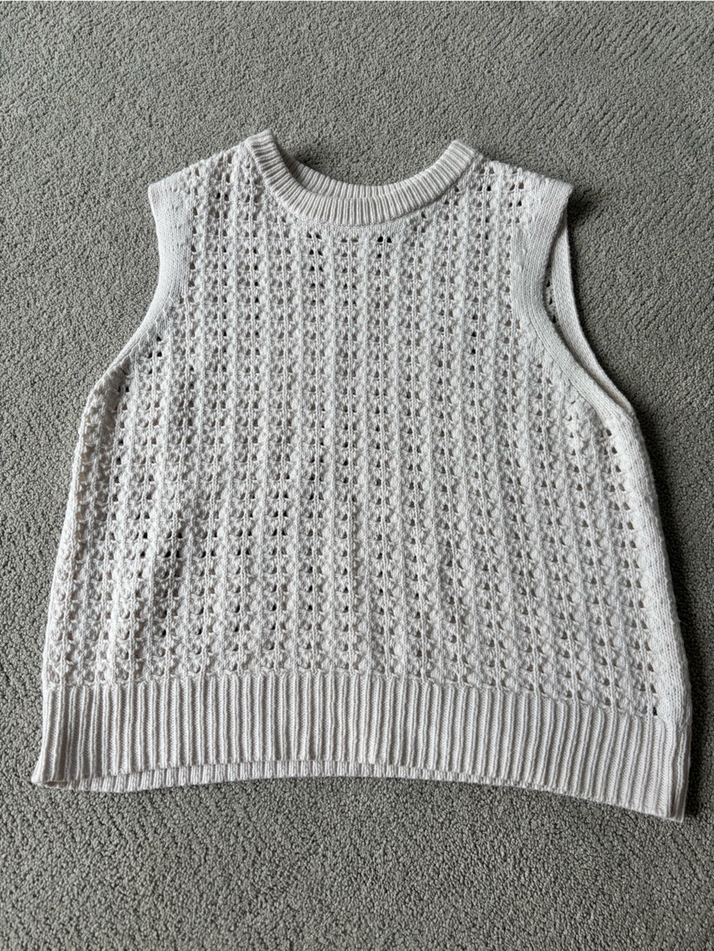 Universal Thread White Openwork Knit Sleeveless Sweater Tank